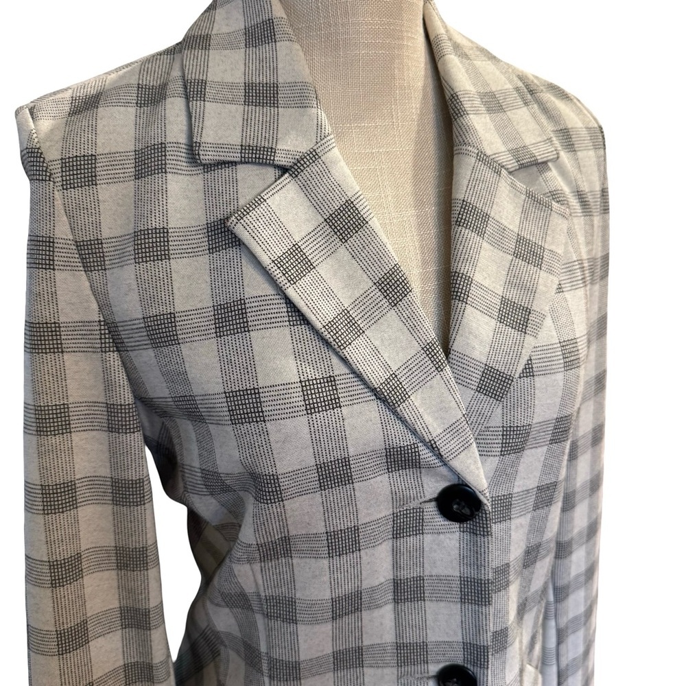 CAbi Valentina Plaid Blazer - Picture 3 of 11